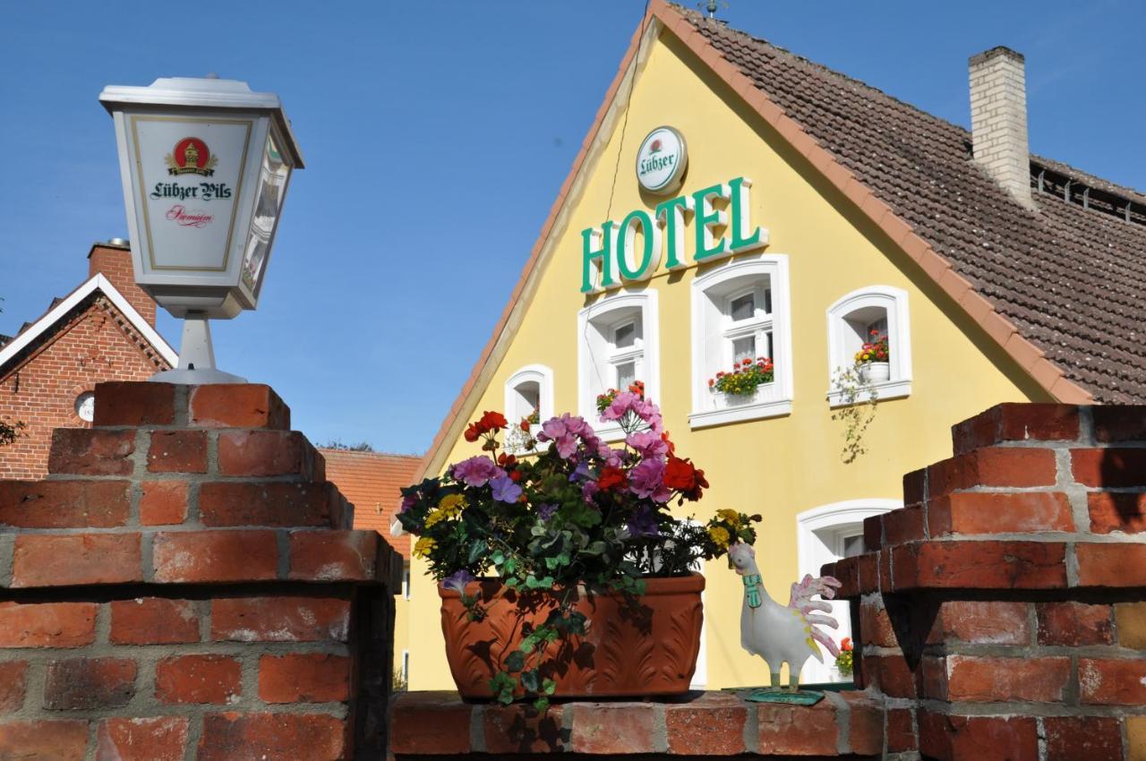Hotel Land Gut Berlinchen Exterior foto